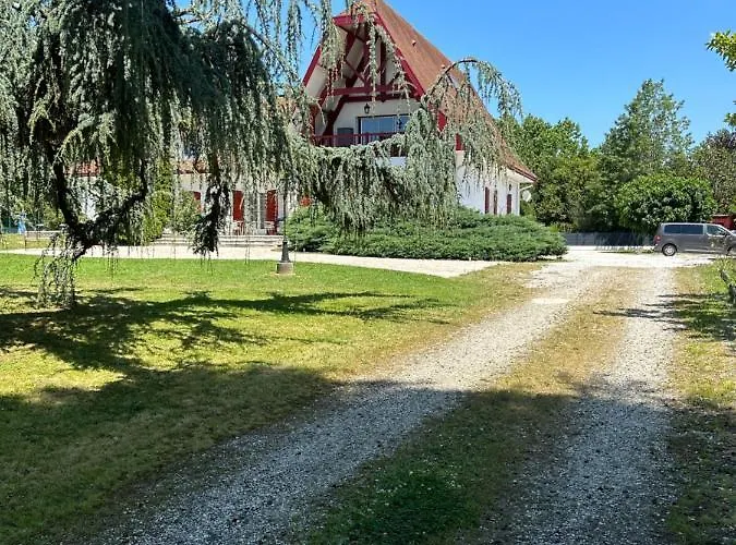 Le Montmieri Bed & Breakfast